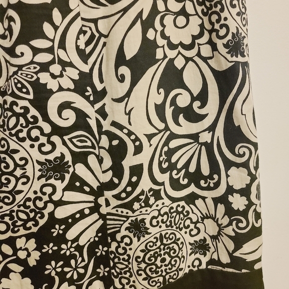 Ann Taylor | Cream Mixed Floral Printed A-Line Skirt (Size 6) - Picture 6 of 11